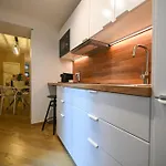 Mimi * Bari